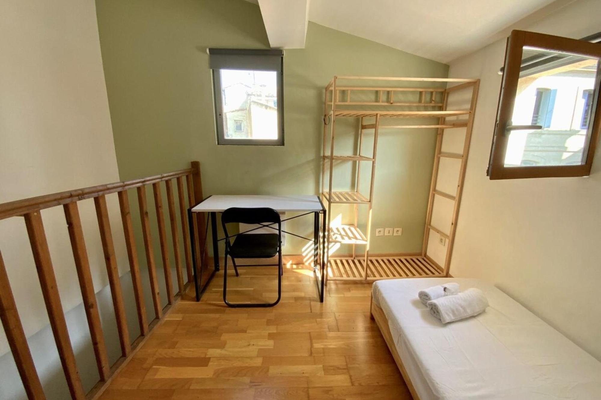 The Triplex- 3 Bedrooms In The Escutcheon! モンペリエ エクステリア 写真
