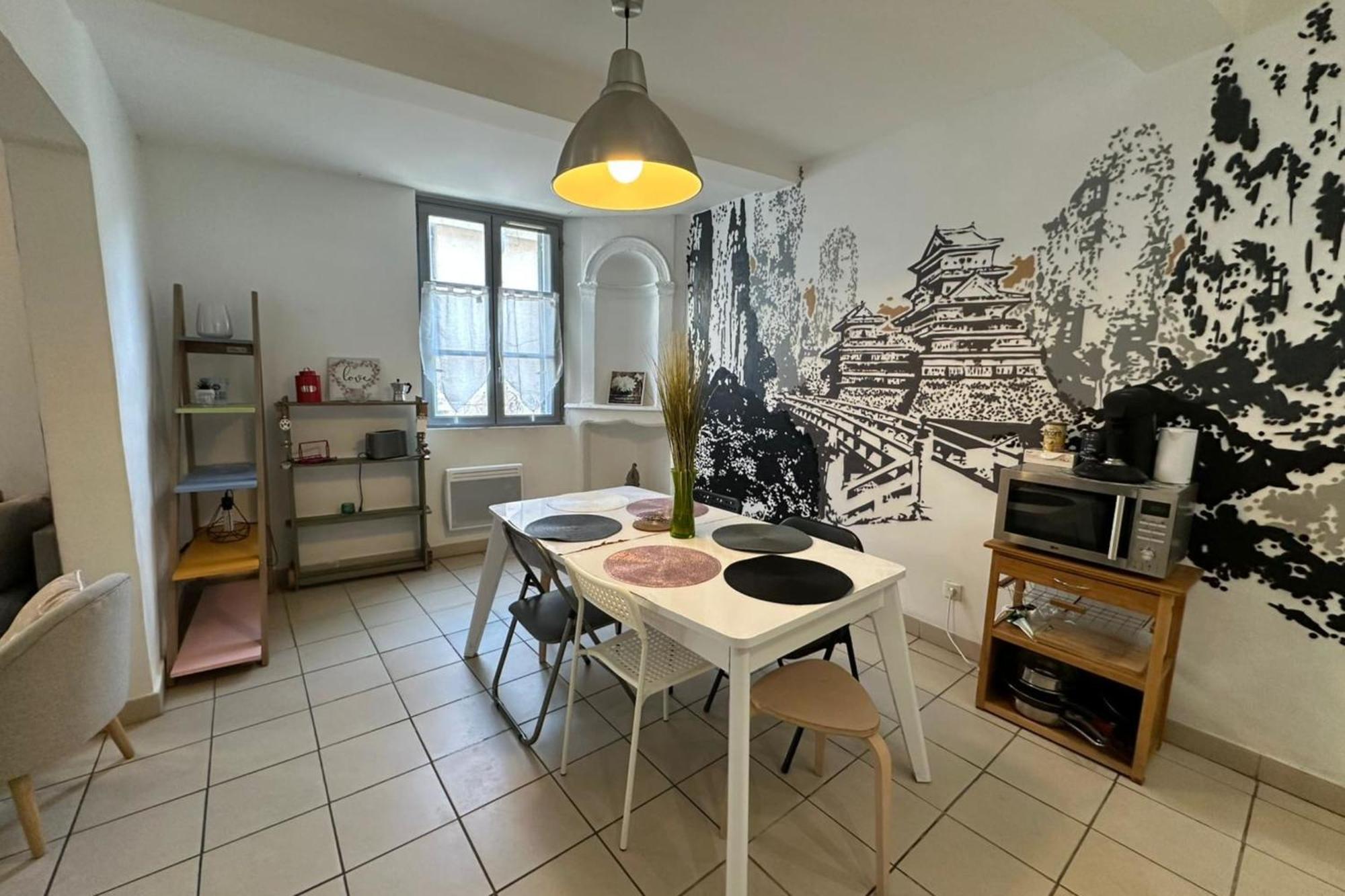 The Triplex- 3 Bedrooms In The Escutcheon! モンペリエ エクステリア 写真